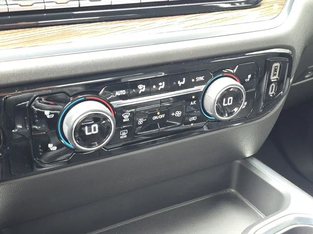 Used 2023 Gray Chevrolet RST image 31