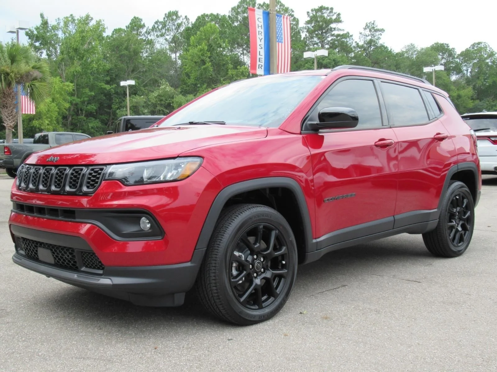 New 2026 Red Hot Pearl-Coat Exterior Paint Jeep Latitude Altitude image 3