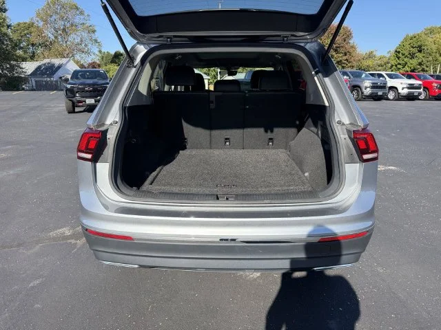 Used 2021 Silver Volkswagen 2.0T SE image 16