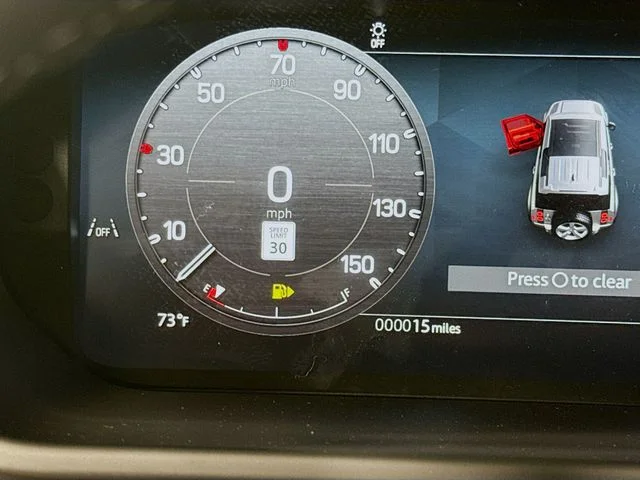 New 2026 Fuji White Land Rover X-Dynamic SE image 13