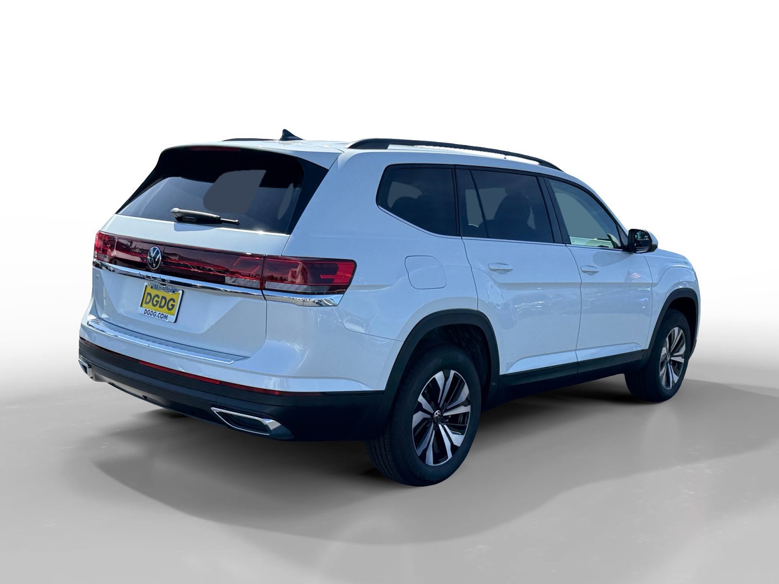 New 2026 Opal White Pearl Volkswagen 2.0T SE image 5