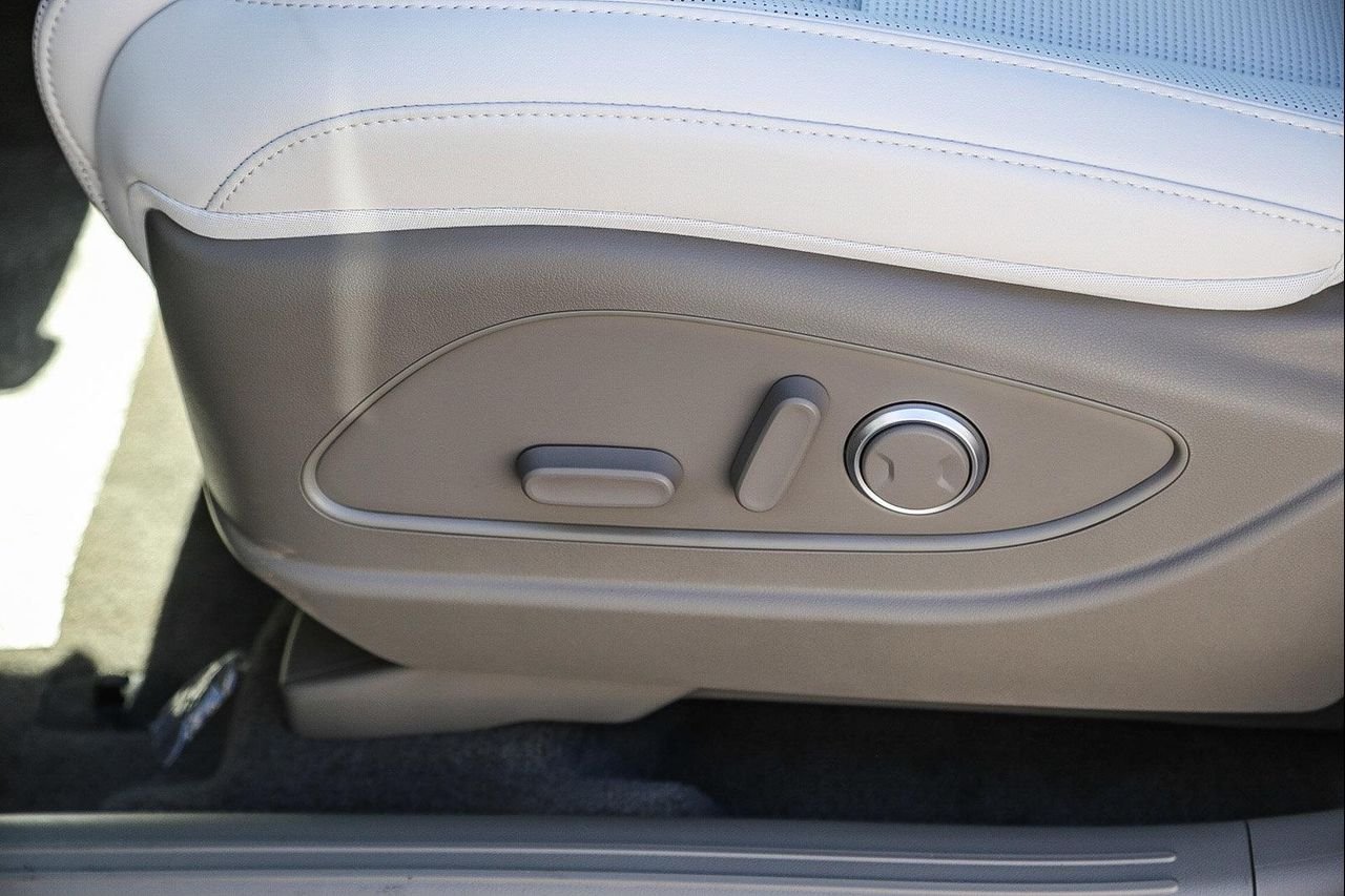 New 2026 Silver Hyundai SEL image 20