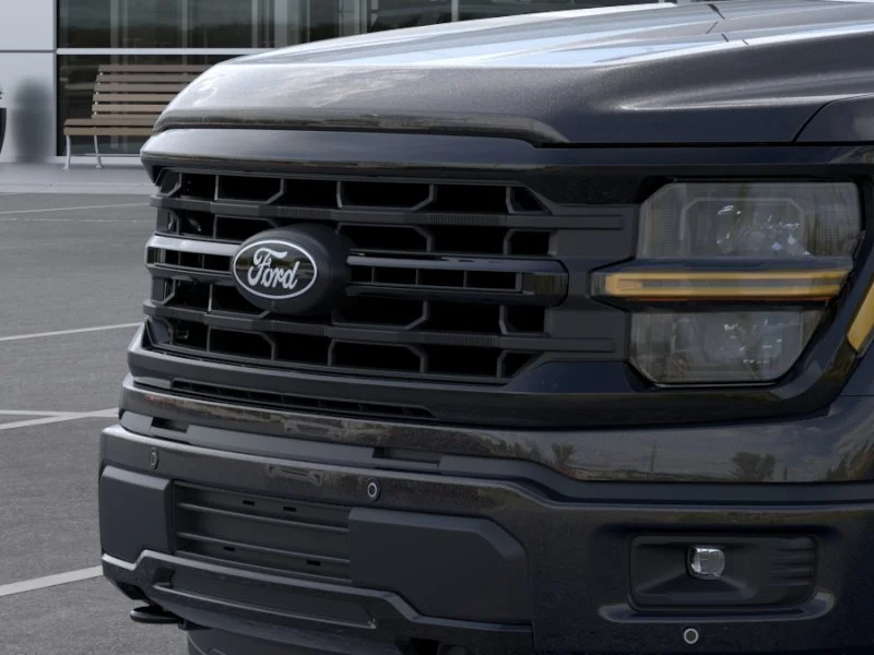 New 2026 Agate Black Metallic Ford XLT image 40