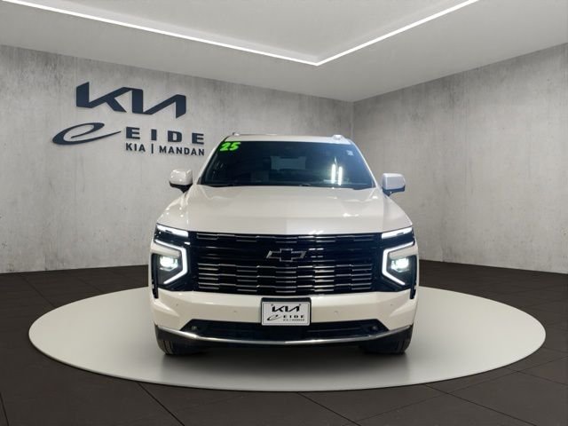 Used 2025 Black Chevrolet High Country image 9