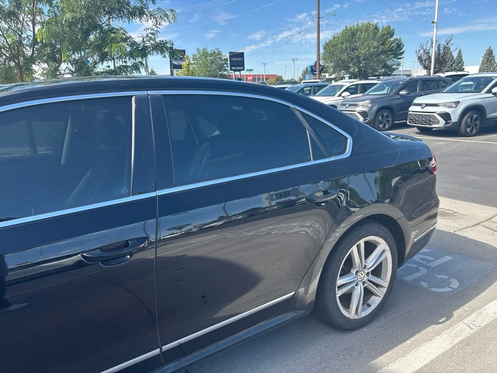 Used 2014 Black Volkswagen TDI SE image 4
