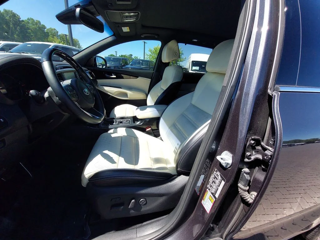 Used 2017 Gray Kia SX Limited image 15