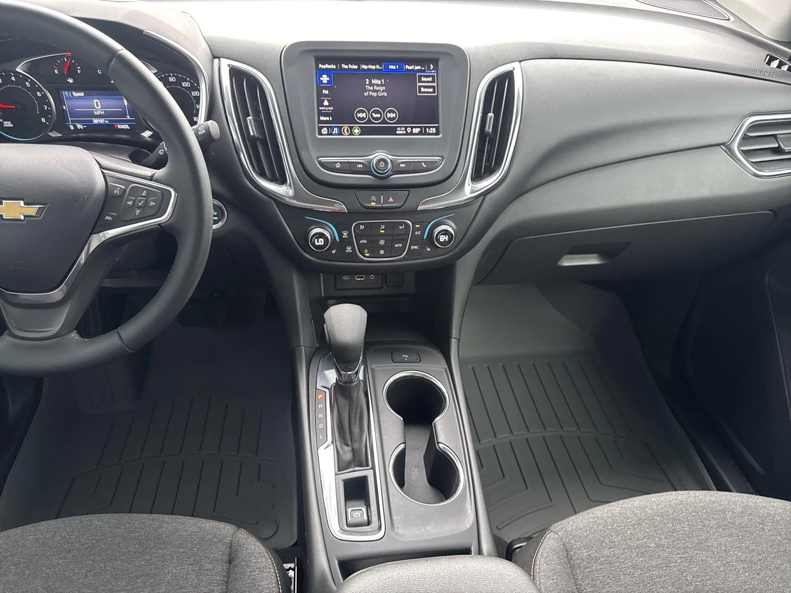 Used 2023 SUMMIT WHITE Chevrolet LT image 15