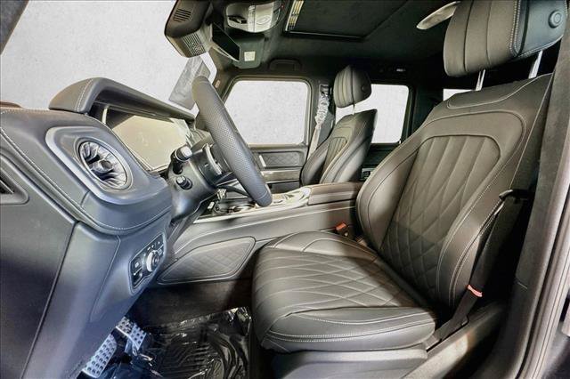 New 2027 MANUFAKTUR Night Black Magno Mercedes-Benz G 580e image 48