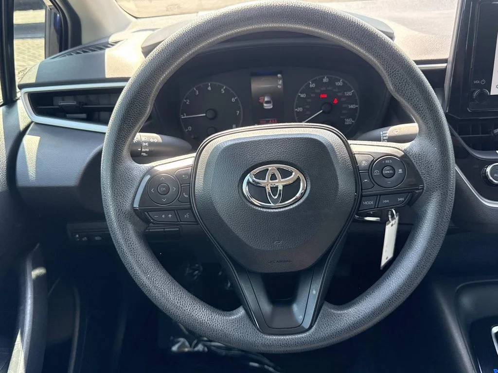 Used 2024  Toyota LE image 12