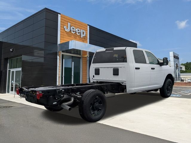 New 2026 Bright White Clear-Coat Exterior Paint RAM Tradesman image 8