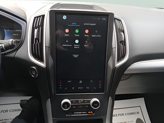 2022 Ford Edge SEL - Photo 11