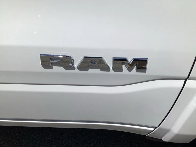 New 2026 Bright White Clear-Coat Exterior Paint RAM Big Horn/Lone Star image 10