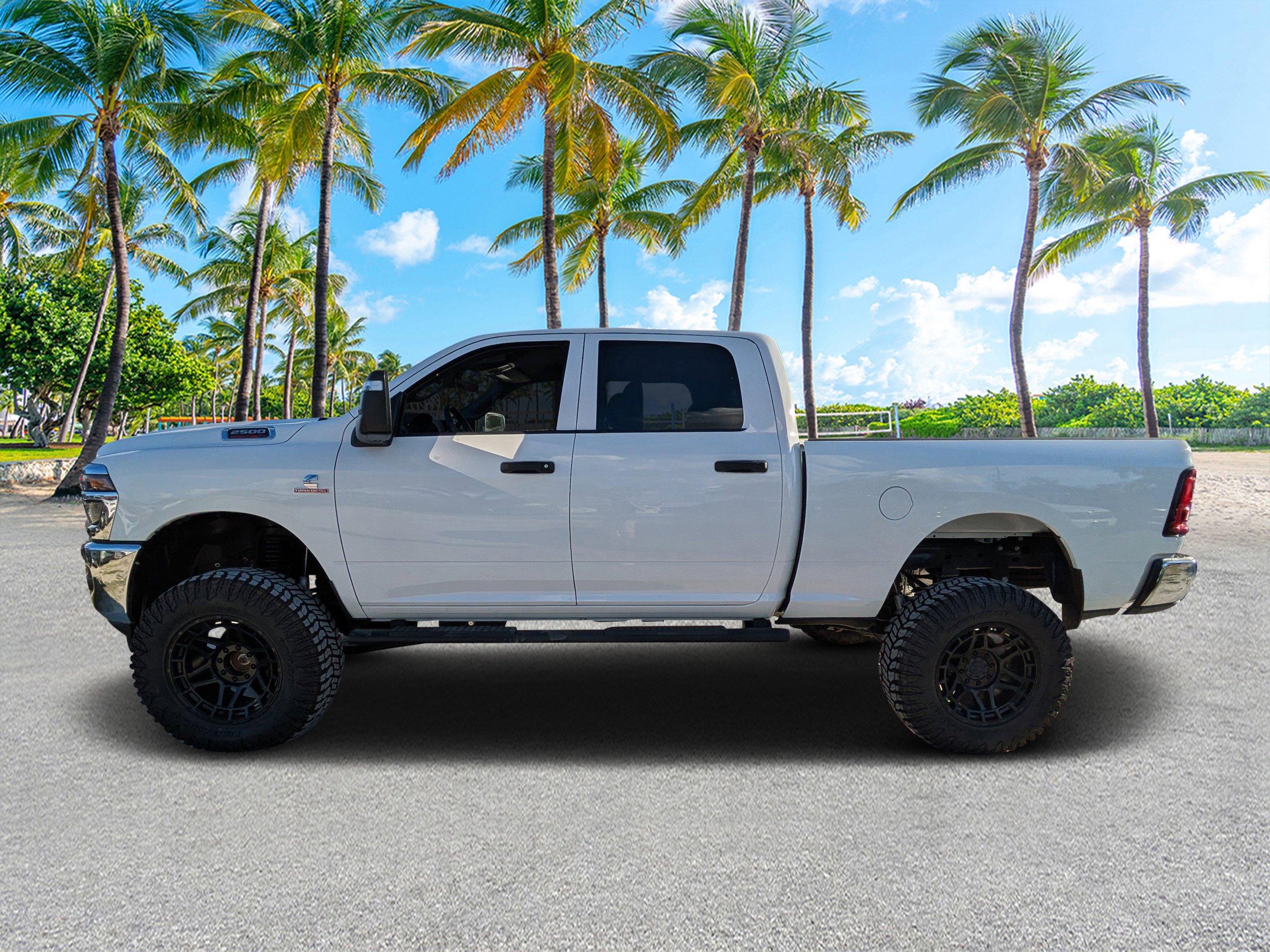 2025 RAM 2500 Tradesman - Photo 6