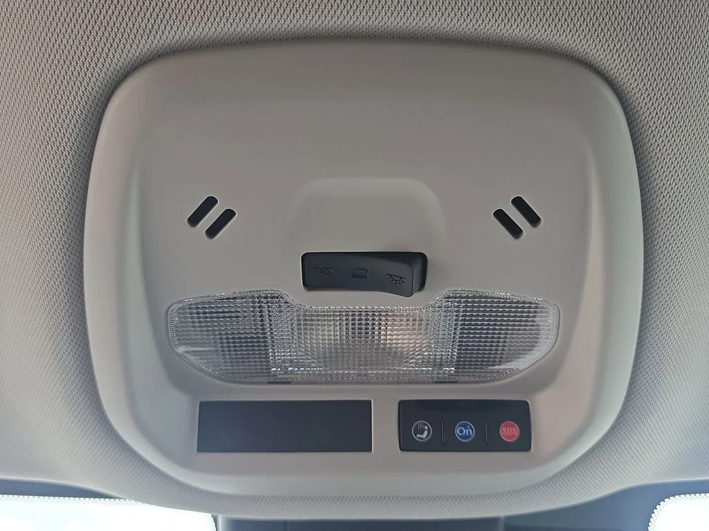 2024 Chevrolet Trax LT - Photo 36