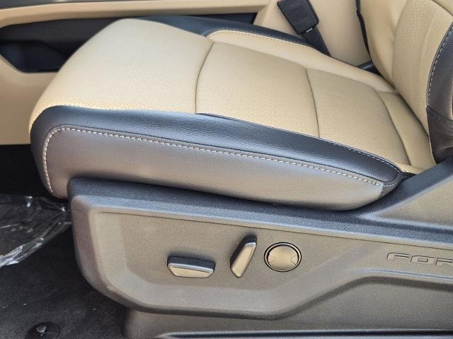 New 2026 Ruby Red Metallic Tinted Clearcoat Ford F-250® Lariat® image 36