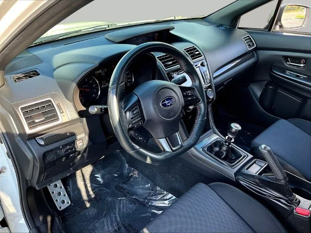 Used 2021 White Subaru Base image 19
