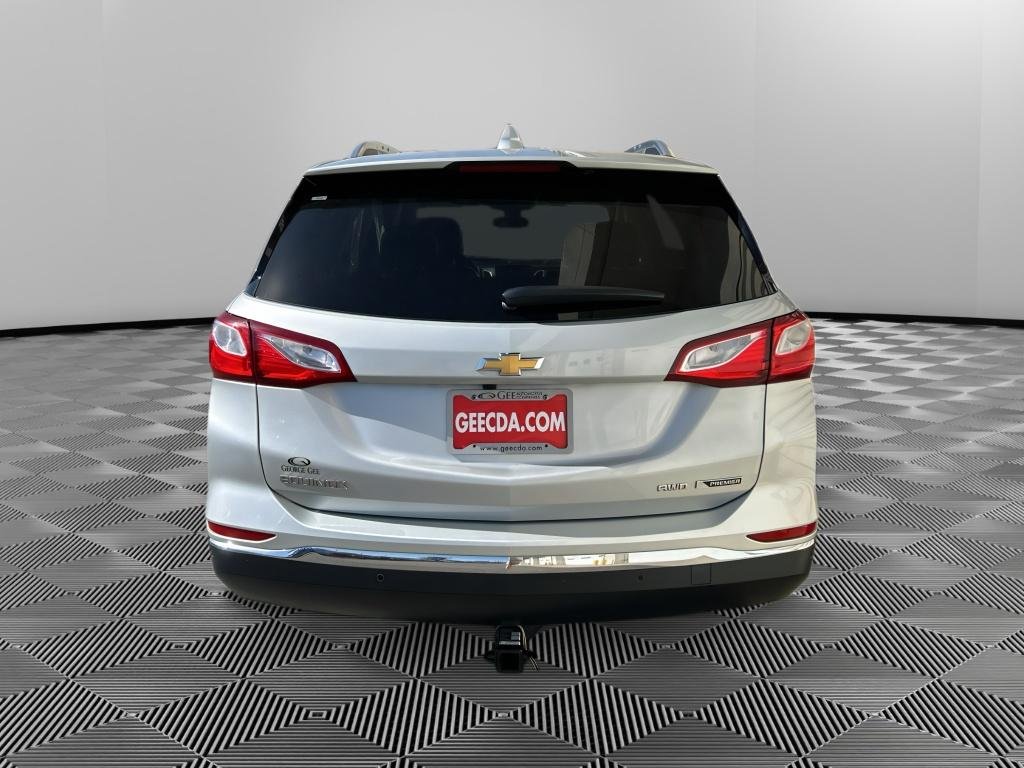 Used 2018 Silver Ice Metallic Chevrolet Premier image 5