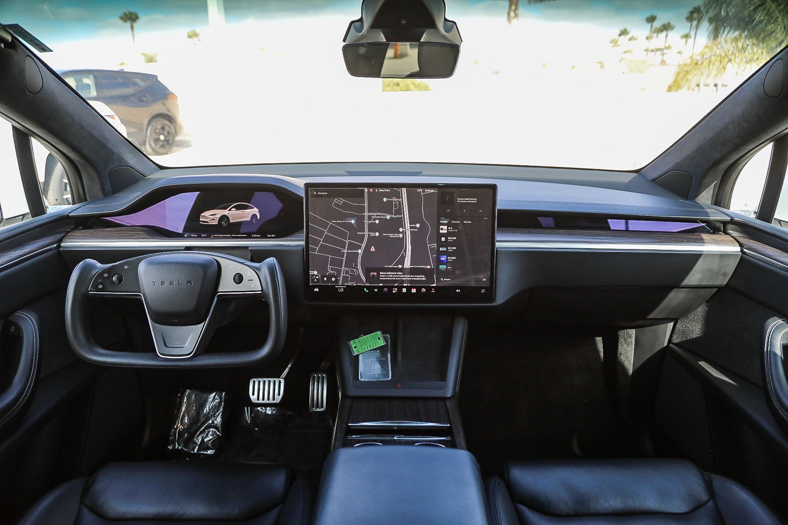 2023 Tesla Model X Long Range - Photo 11
