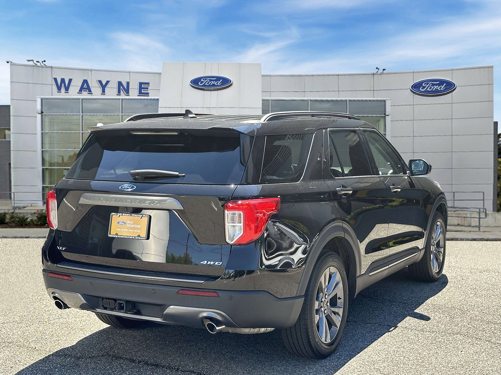 Certified Used 2023 Black Metallic Ford XLT image 5