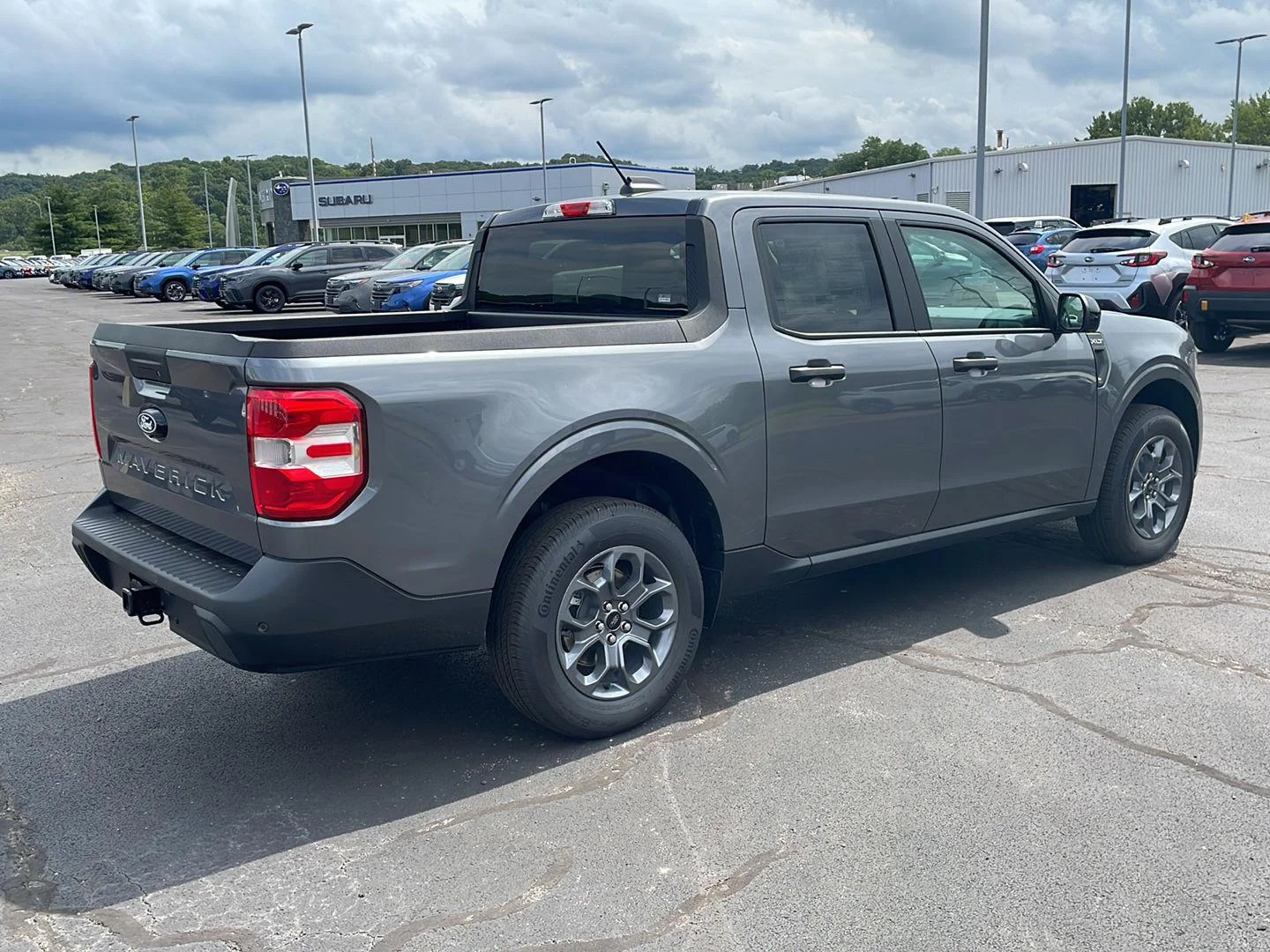 New 2026 Carbonized Gray Metallic Ford XLT image 5