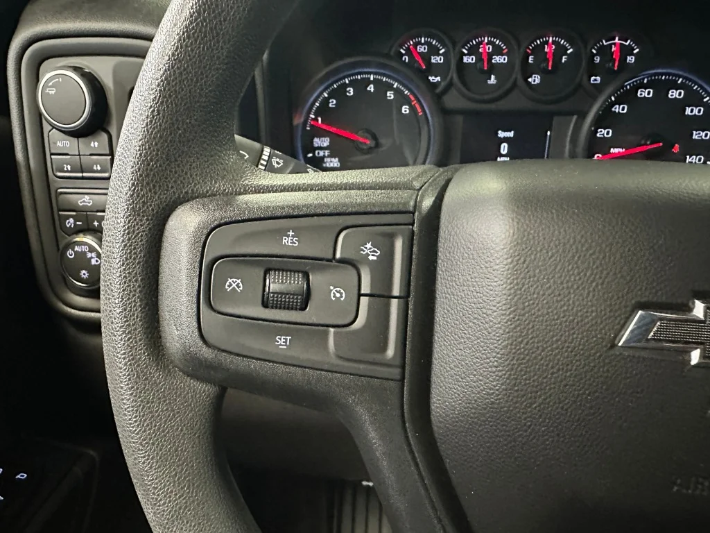 2023 Chevrolet Silverado 1500 Custom - Photo 10
