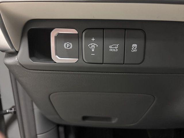 New 2026 Gray Hyundai SE image 9