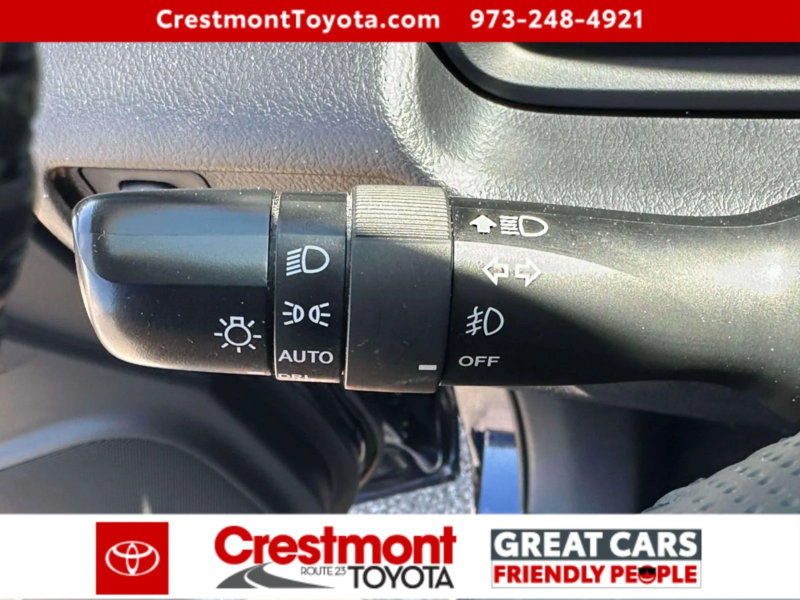 Used 2023 Nautical Blue Metallic Toyota Limited image 23
