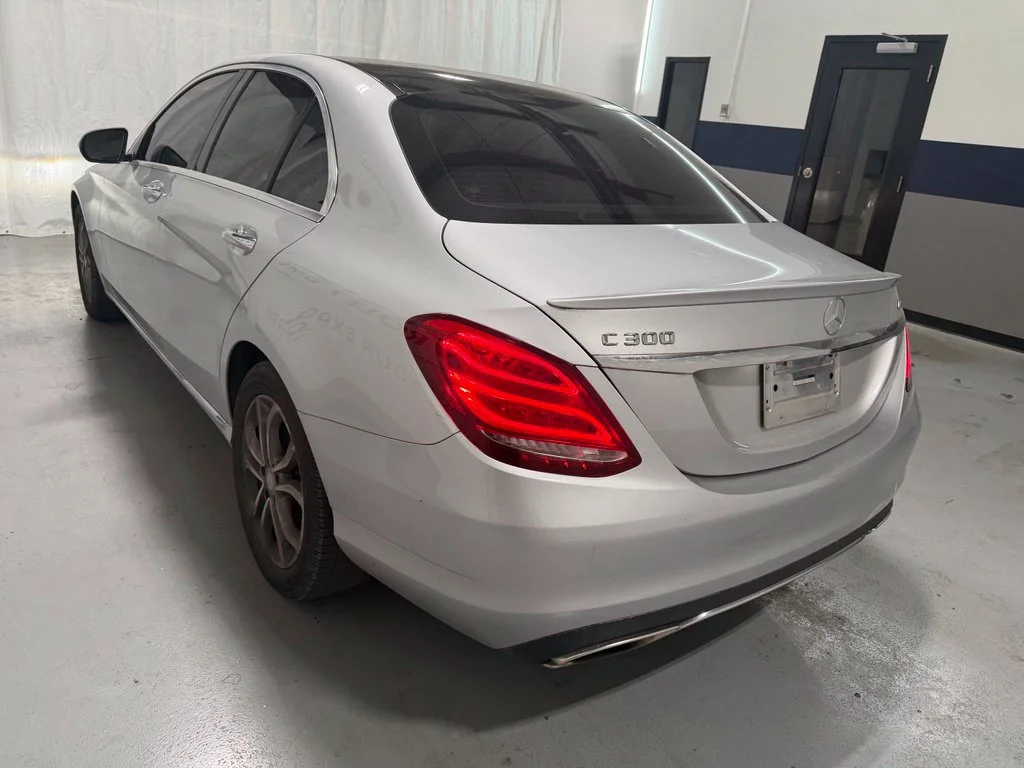 Used 2016 Silver Mercedes-Benz C 300 image 23