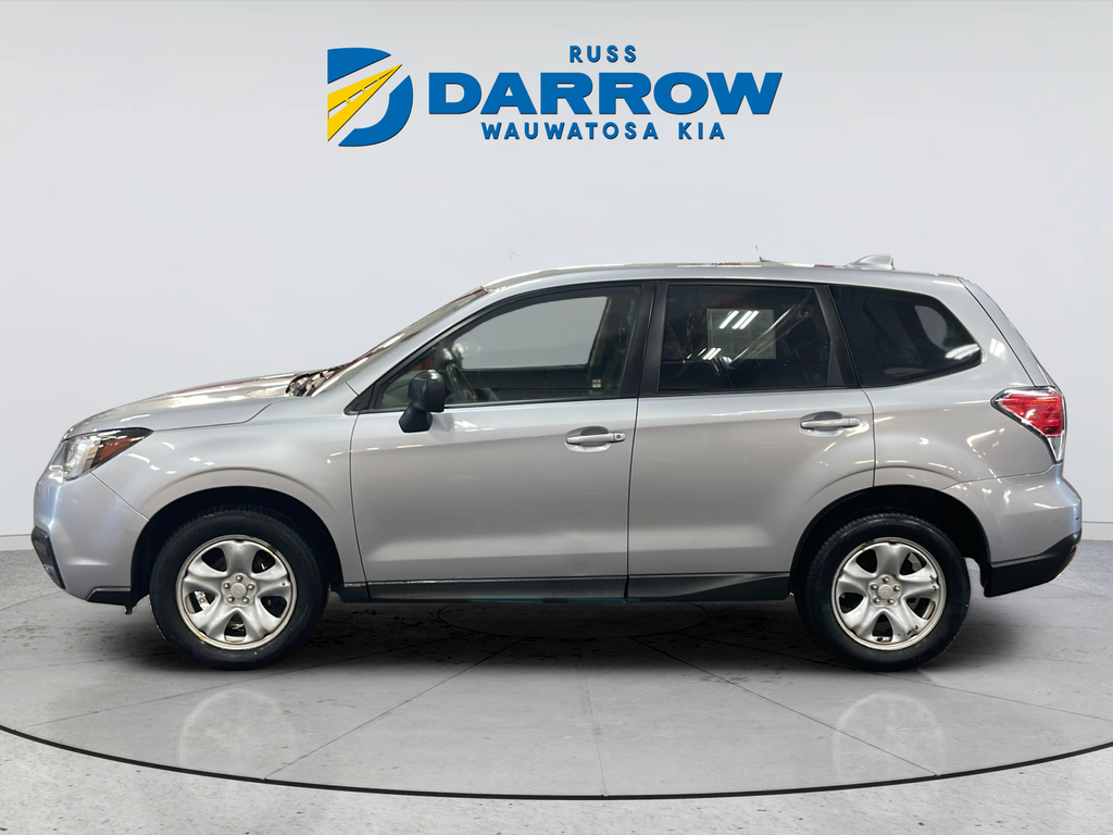 Used 2018 Silver Subaru 2.5i image 2