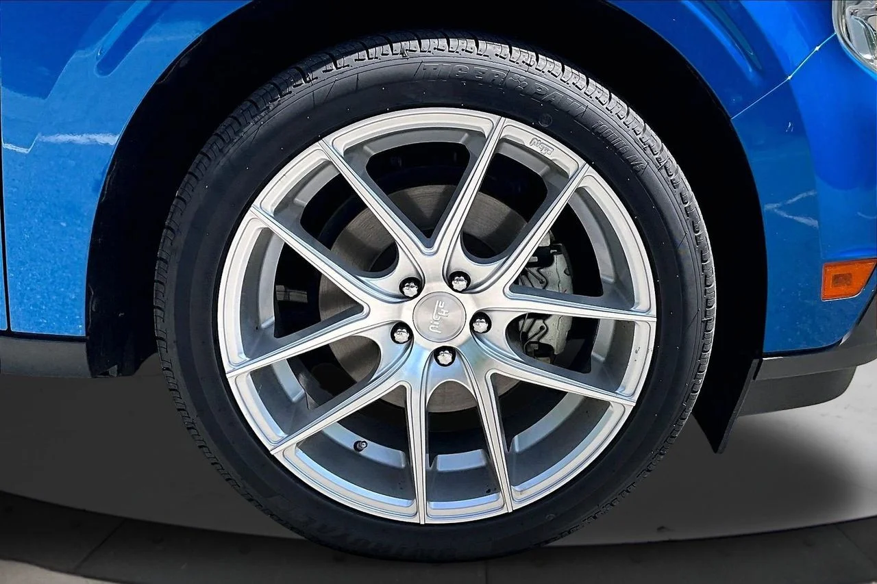 Used 2022 Blue Ford XL image 31