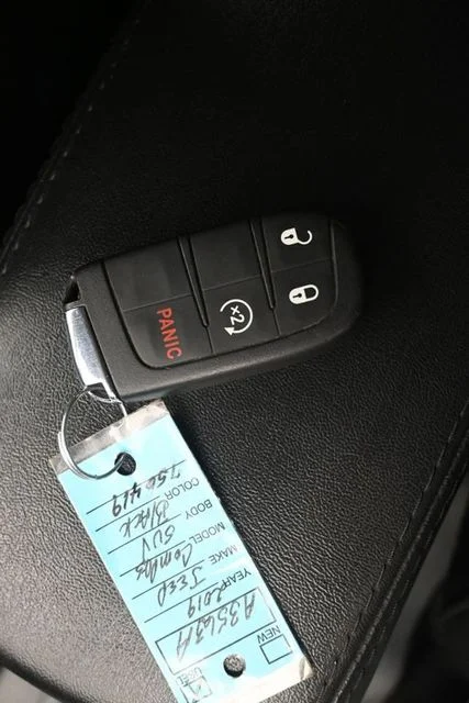 Certified Used 2019 Diamond Black Jeep Latitude image 17