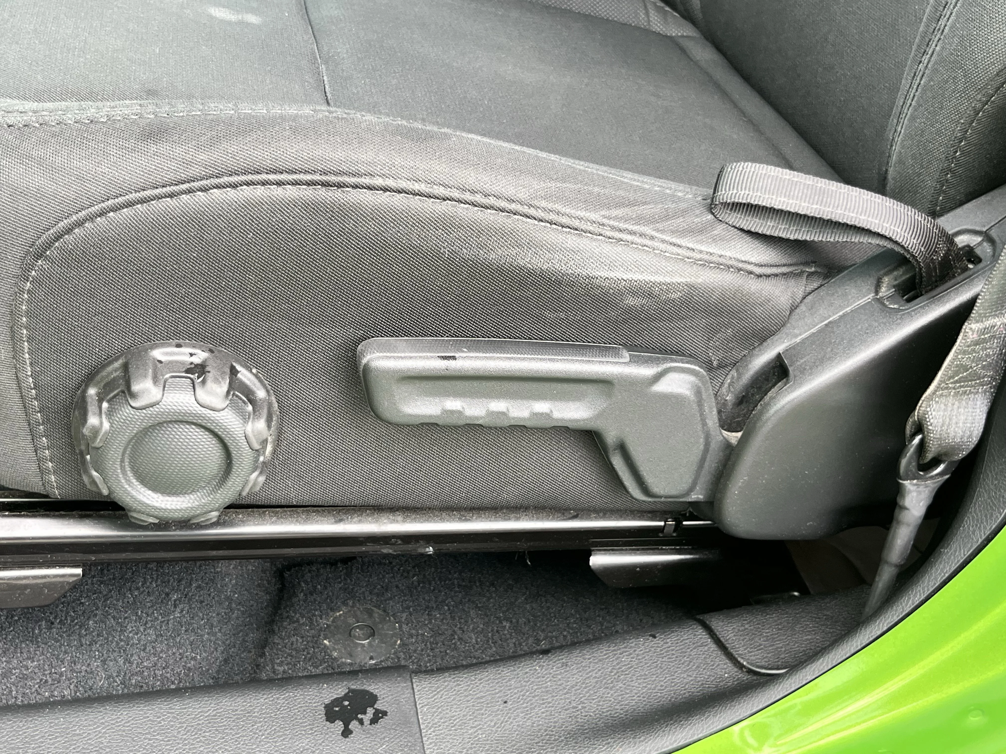Used 2018 Mojito! Clearcoat Jeep Unlimited Sport S image 15