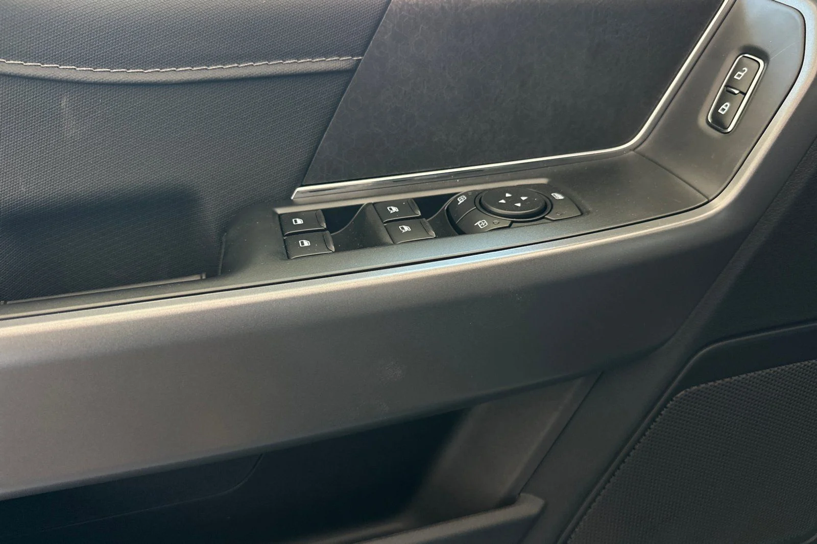 New 2026 Avalanche Ford XLT image 10