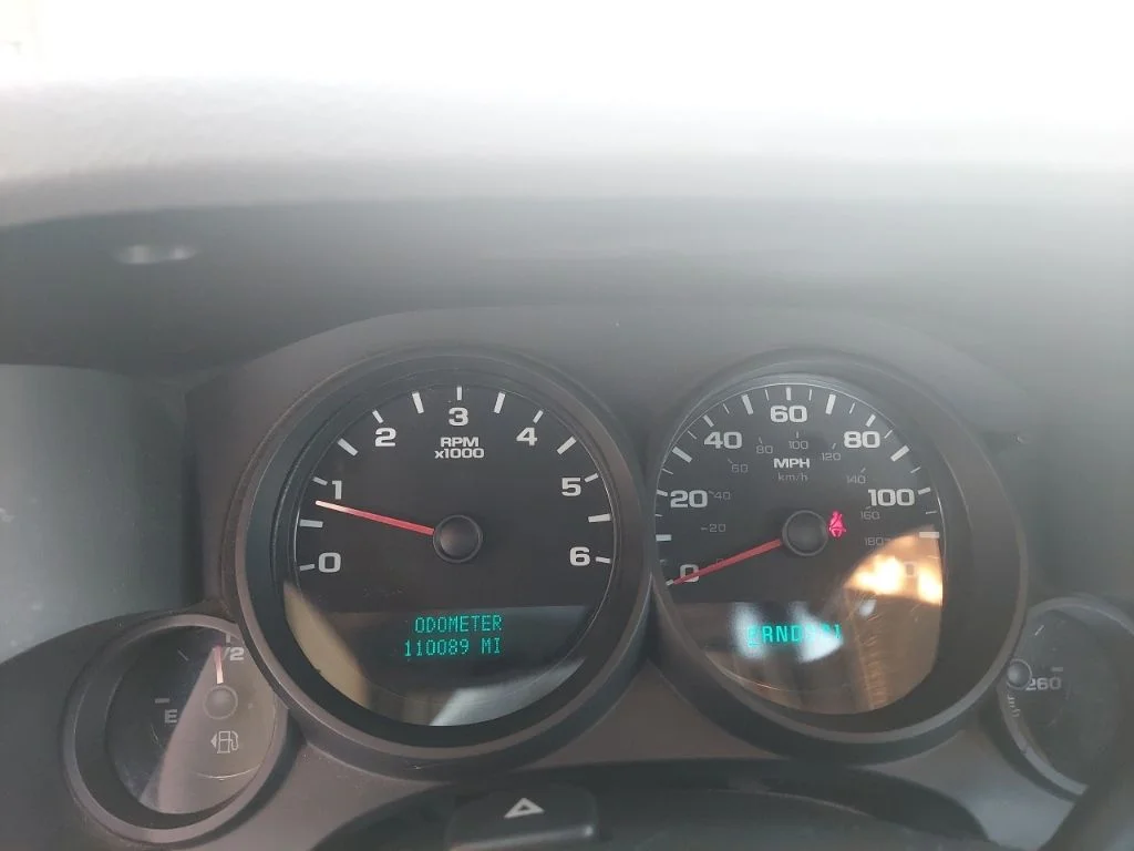 Used 2007 Red Chevrolet Work Truck image 14