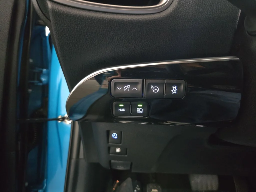 Used 2020 Blue Toyota Limited image 28