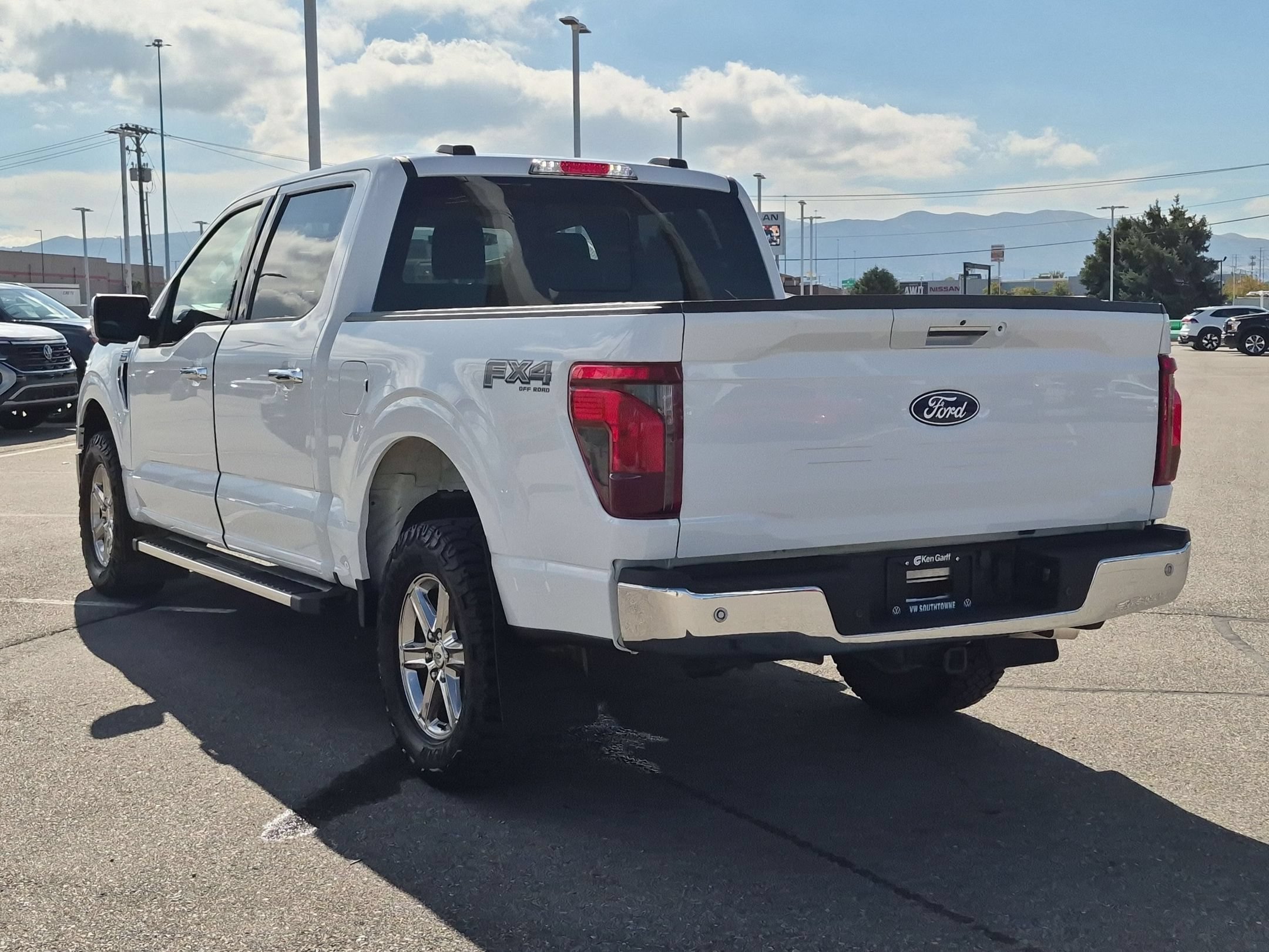 Used 2024 White Ford XLT image 5