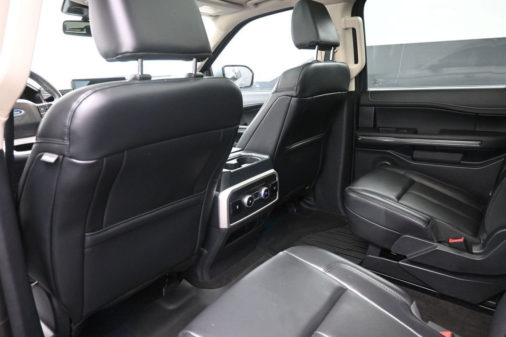 Used 2022 Silver Ford XLT image 26