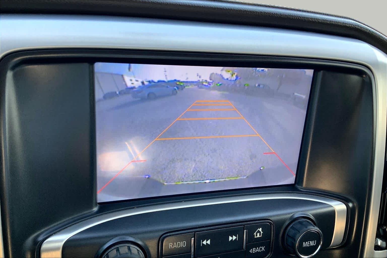 Used 2015 White Diamond Tricoat GMC SLT image 25