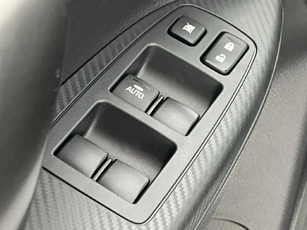 2025 Mitsubishi Eclipse Cross Black Edition - Photo 14
