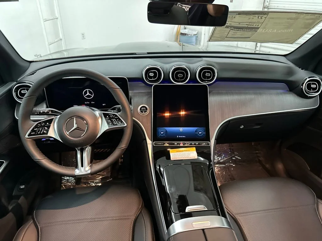 New 2026 Black Mercedes-Benz GLC 300 image 22