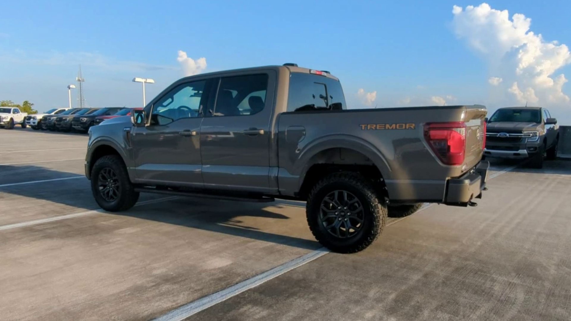 New 2026 Marsh Gray Ford Tremor® image 30