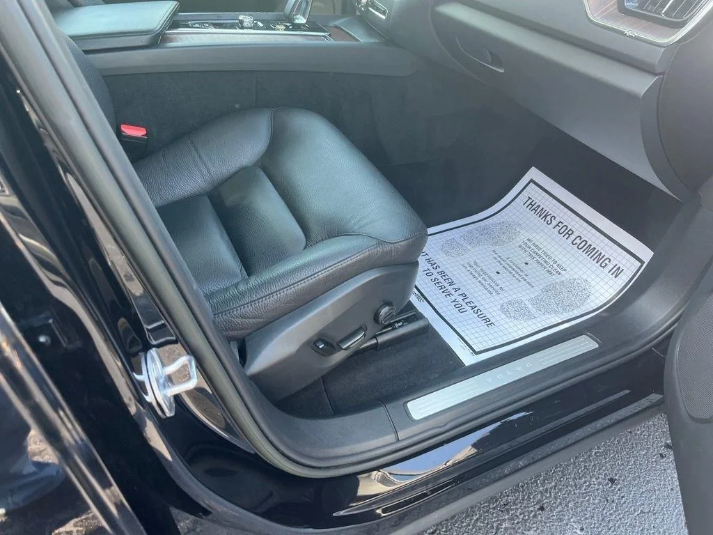 2023 Volvo XC60 Plus - Photo 31