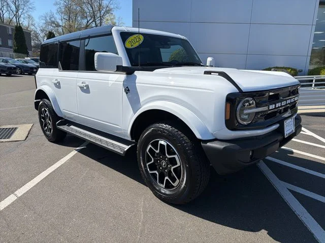 2025 Ford Bronco Outer Banks 4x4's photo