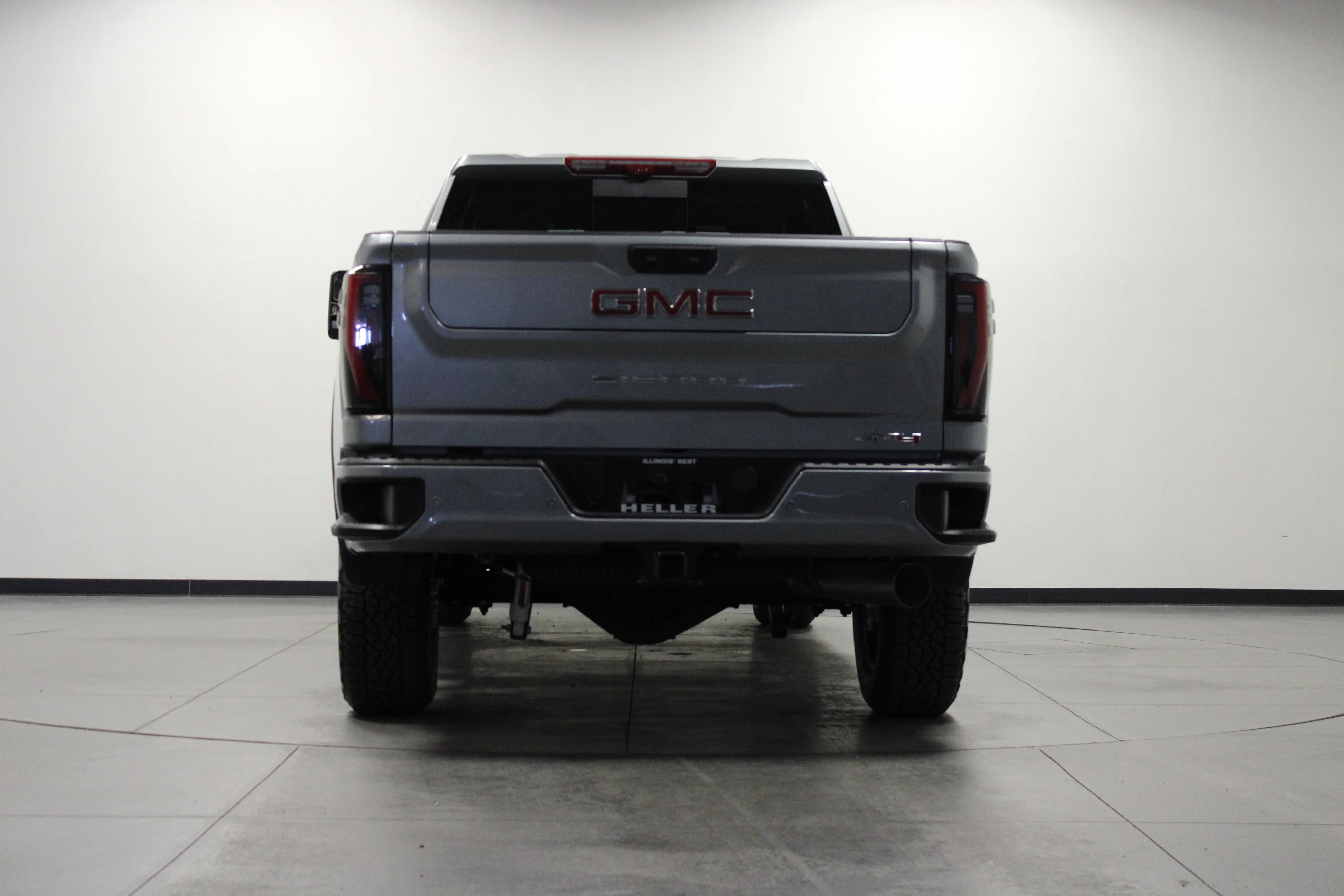 New 2026 Sterling Metallic GMC AT4 image 5