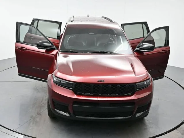 Used 2021 Velvet Red Pearlc Jeep Altitude image 43