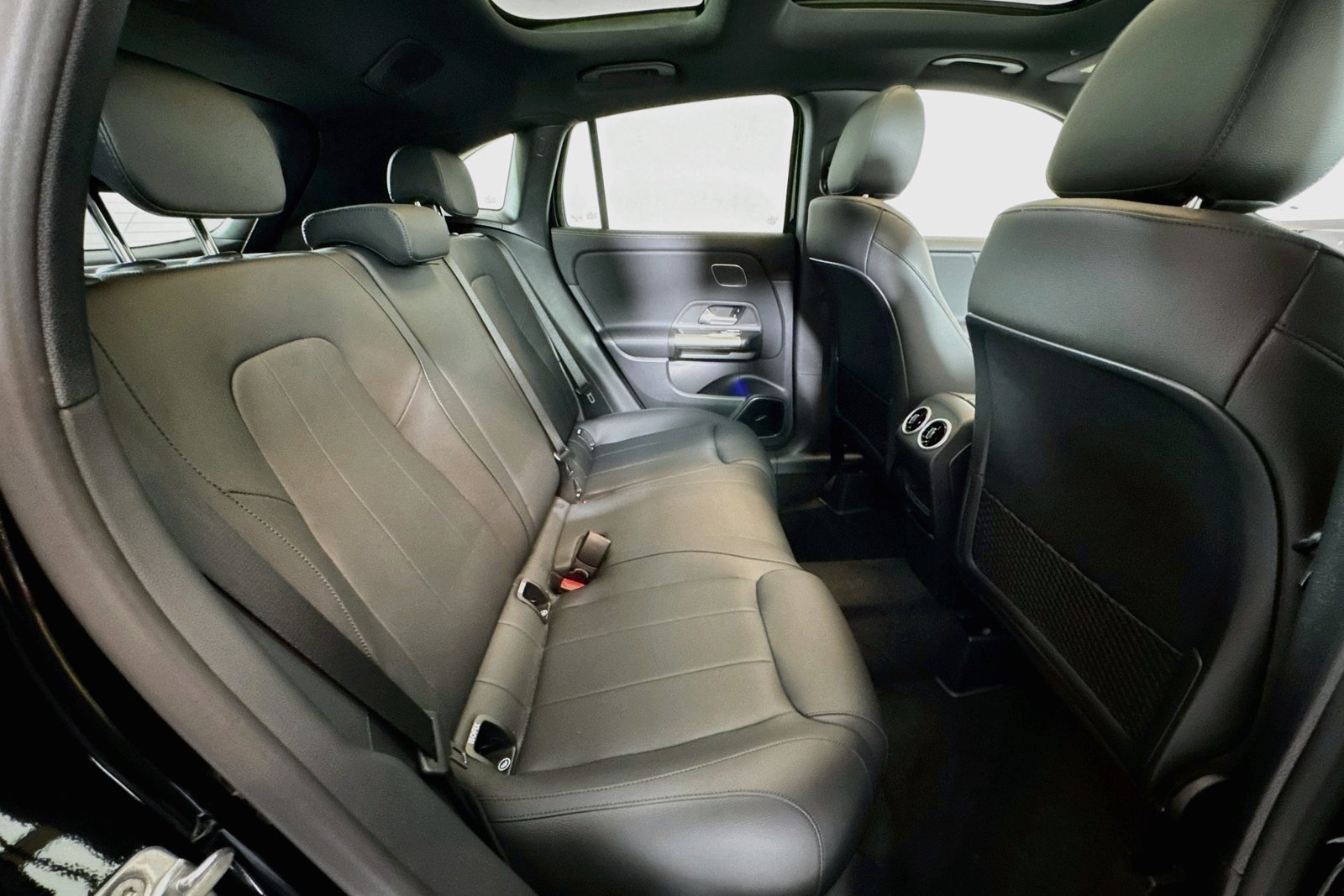 New 2026 Night Black Mercedes-Benz GLA 250 image 25