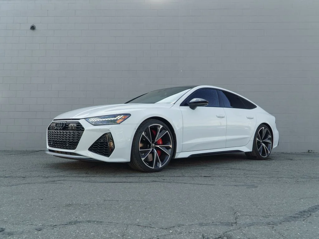 Used 2023 White Audi 4.0T image 1