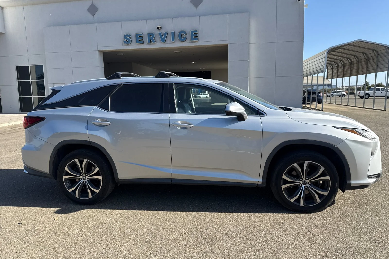 Used 2018 Silver Lexus 350L image 3