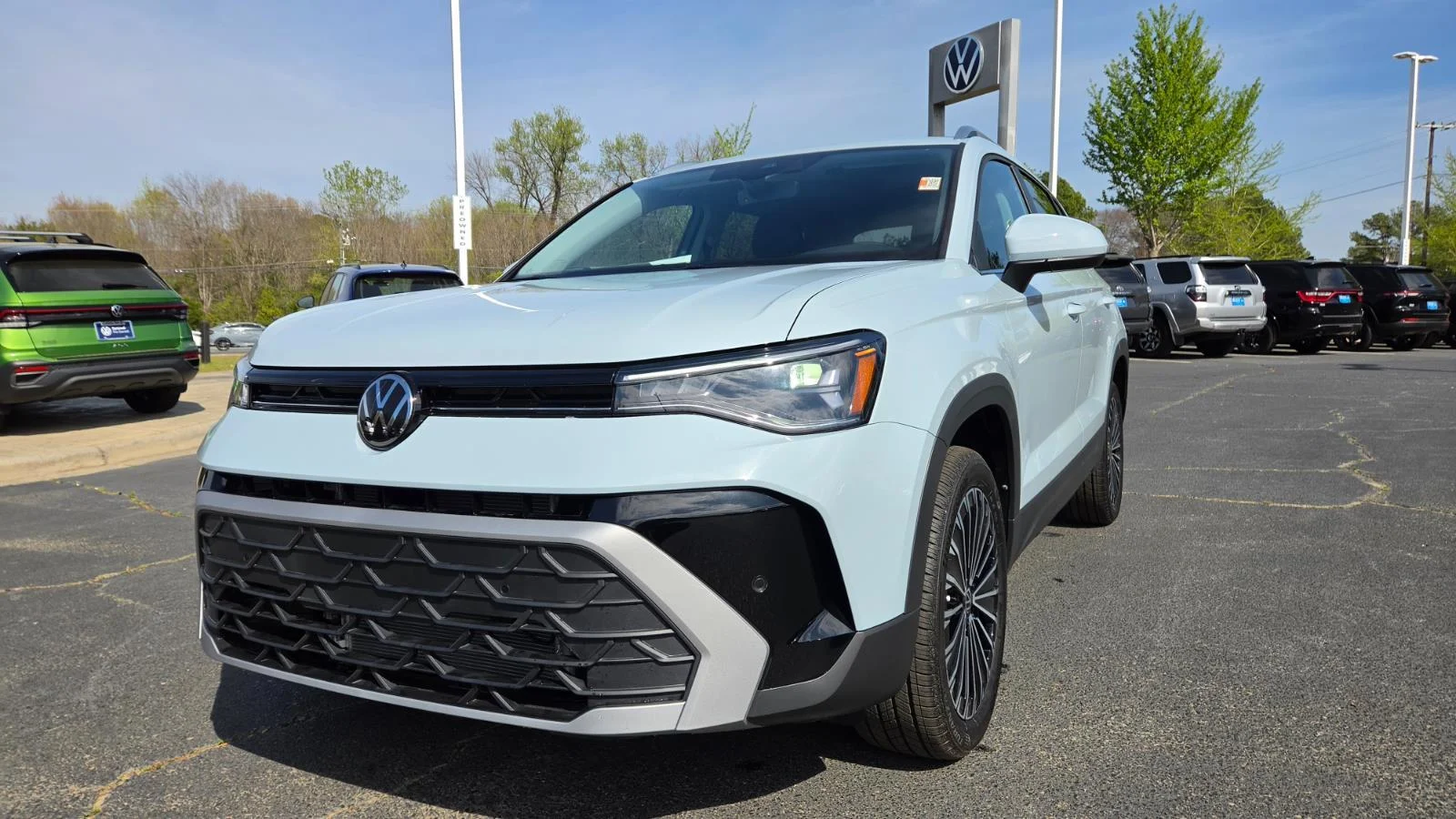 New 2026 Monument Gray Volkswagen SE image 10