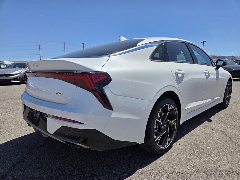 New 2026 Snow White Pearl Kia GT-Line FWD image 3